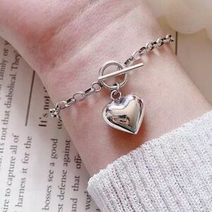 Silver Heart Toggle Bracelet Brand New